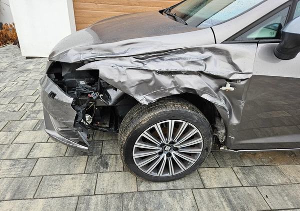 Seat Ibiza cena 15900 przebieg: 160000, rok produkcji 2016 z Września małe 67